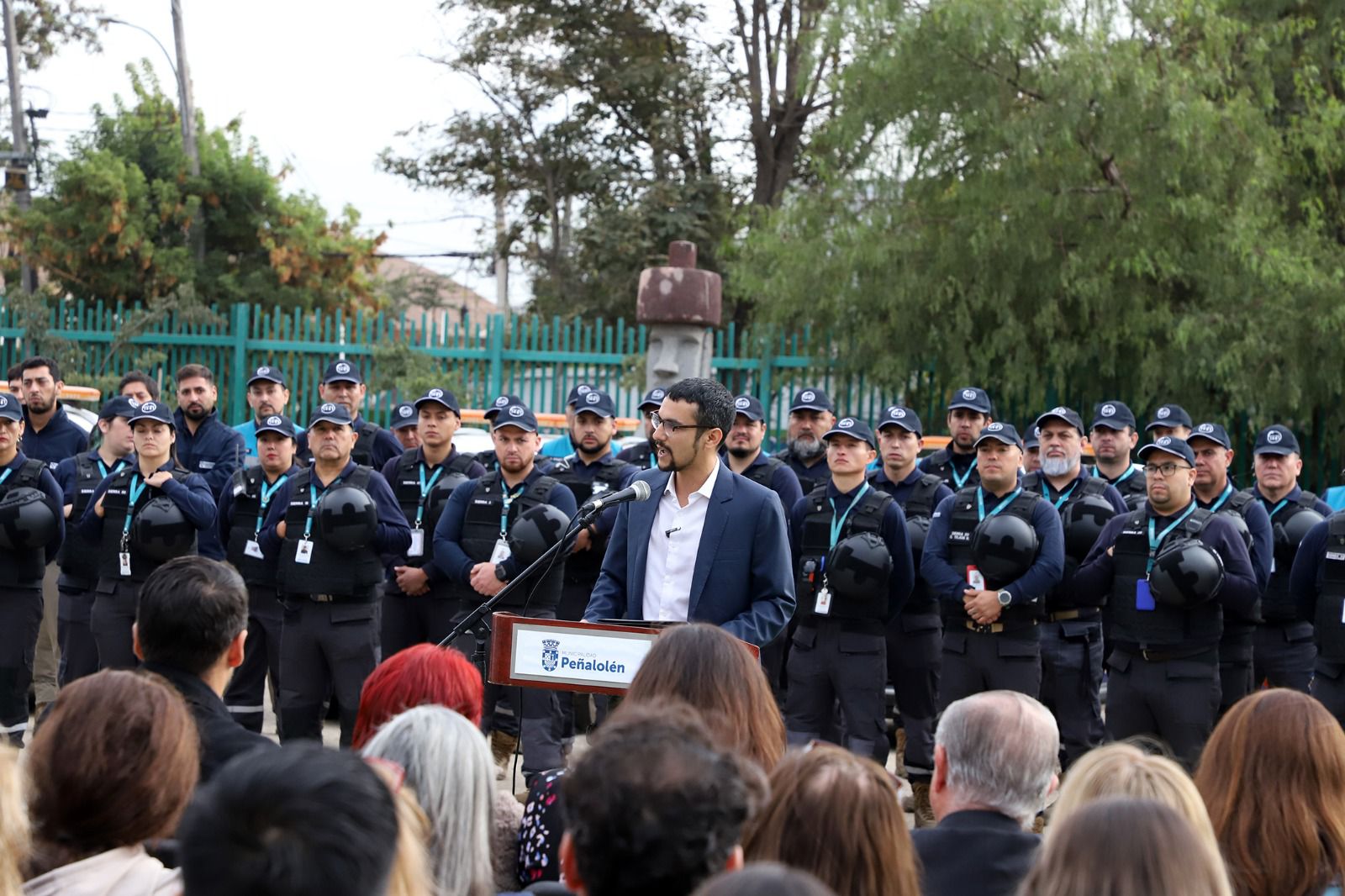 Peñalolén blinda sus límites: Alcalde Concha advierte tolerancia cero ante posibles tomas por desalojo de Campamento Dignidad